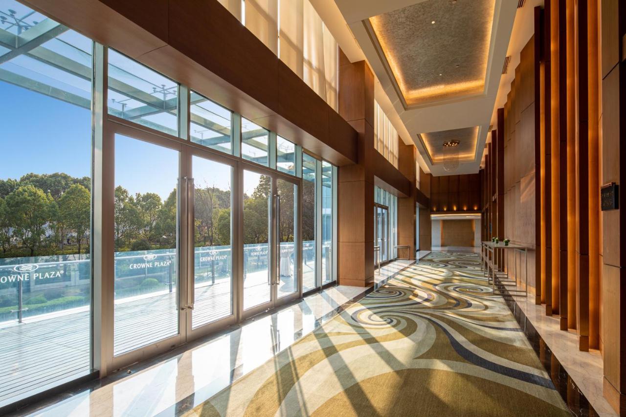Crowne Plaza Shanghai Xiayang Lake By Ihg Qingpu Экстерьер фото